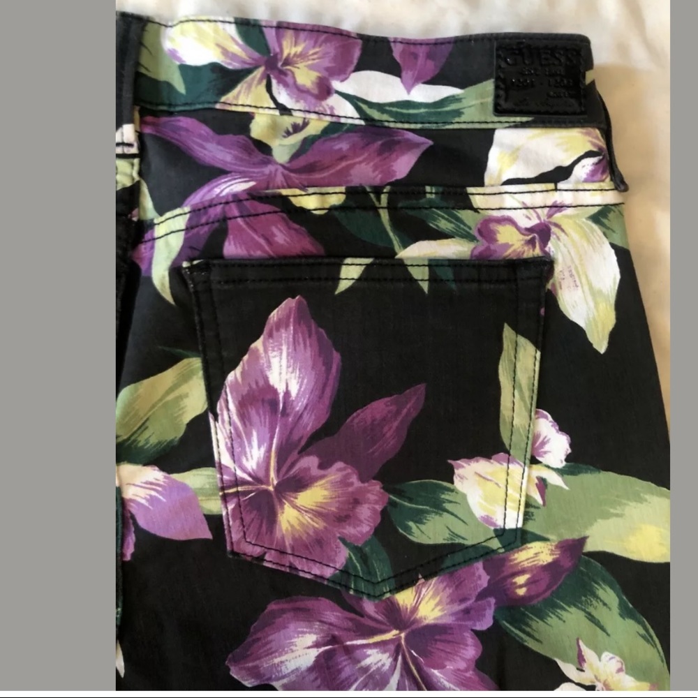 New Guess Kate Tropical Floral Stretch Curve 32 L - Picture 6 of 7